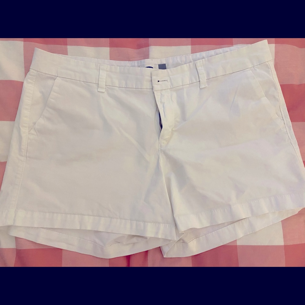 Old navy white shorts